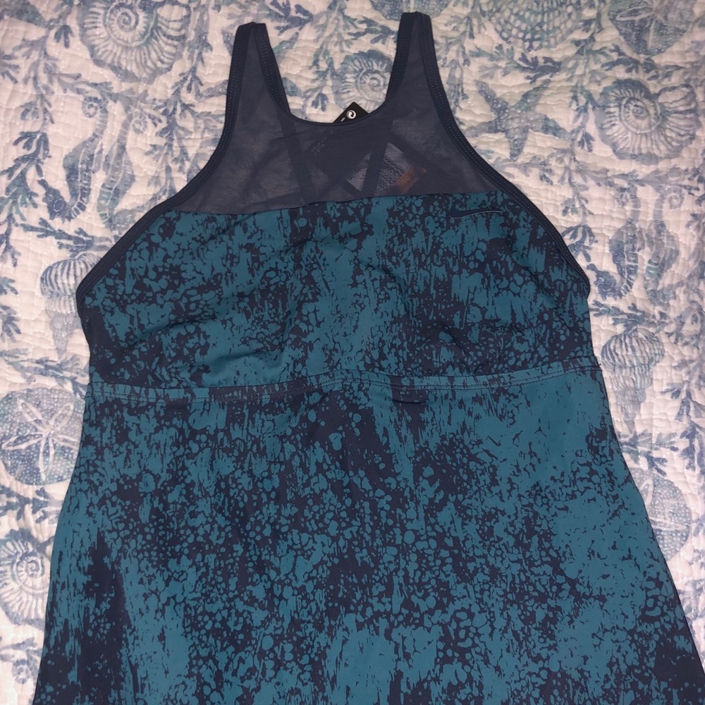 Nike swim stop